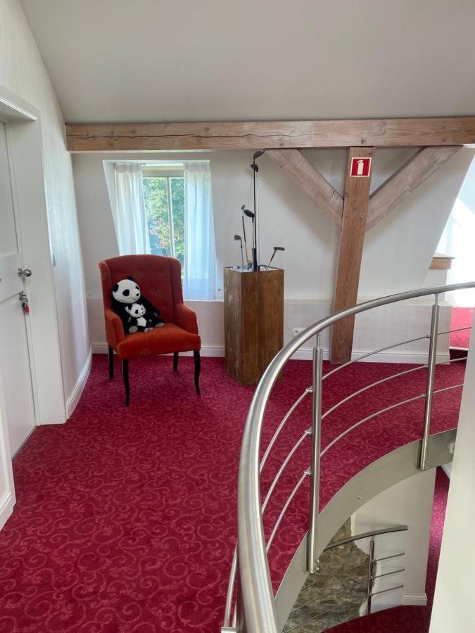 La chambre du château de bernalmont Liège Extérieur photo