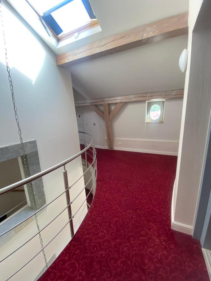 La chambre du château de bernalmont Liège Extérieur photo